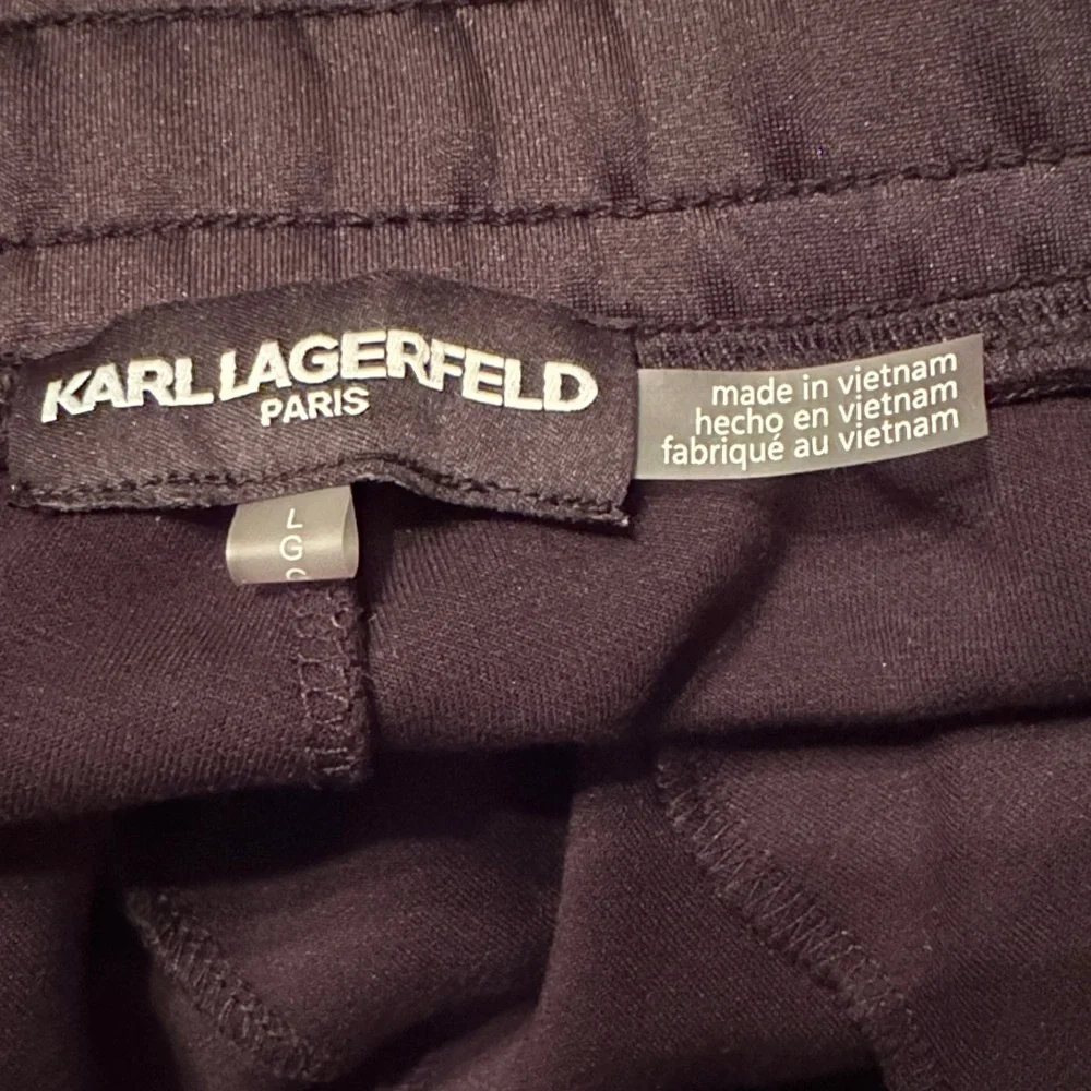 Like New! $110 Karl Lagerfeld Paris Black Joggers with White Stripes sz L - Picture 14 of 15
